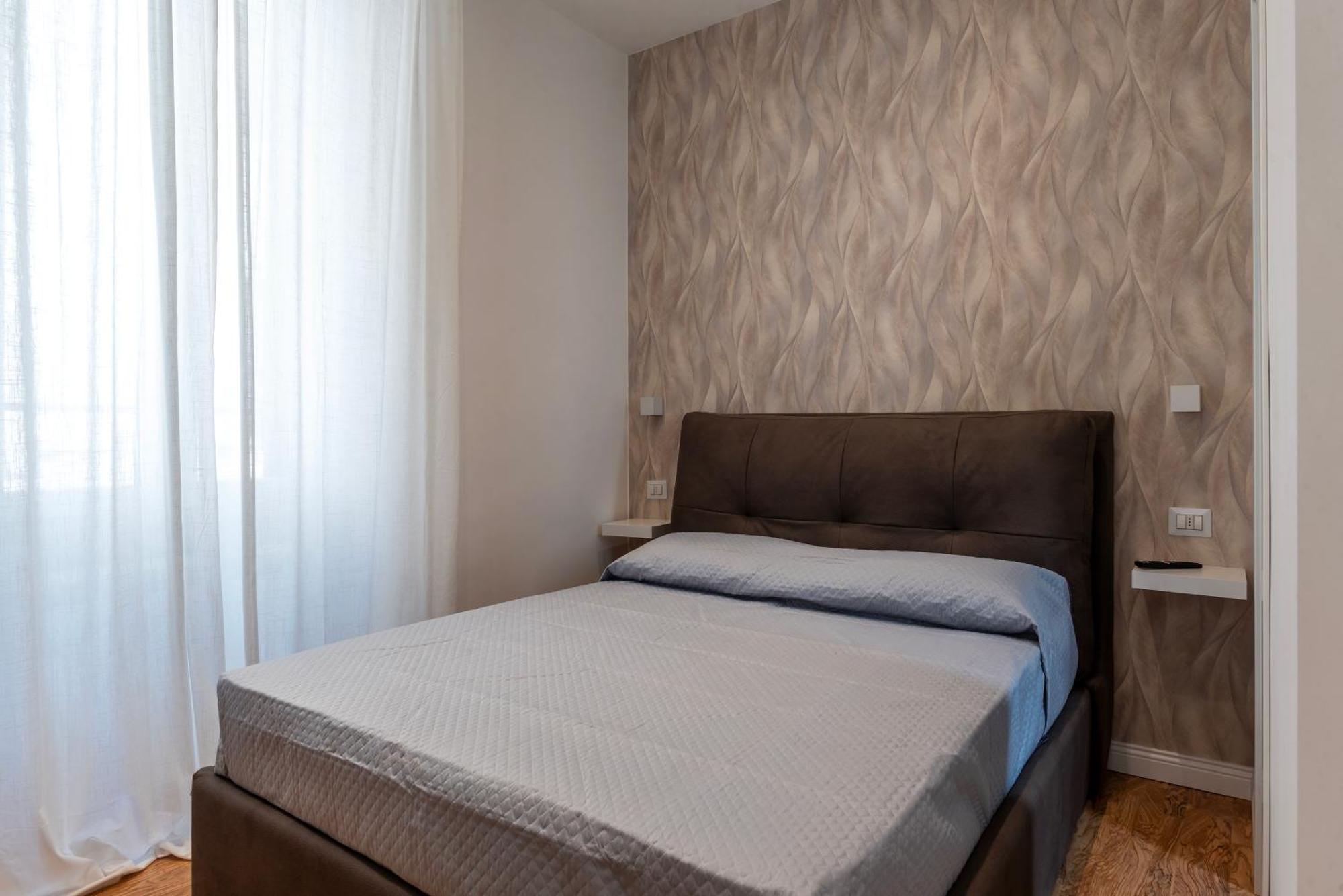 Rome Huge & Cozy Apartment Екстер'єр фото