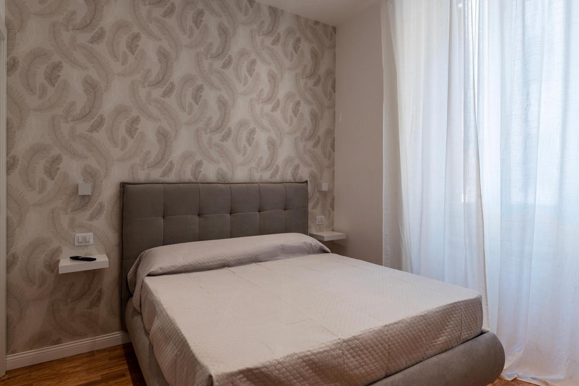 Rome Huge & Cozy Apartment Екстер'єр фото
